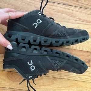 Women’s size 8 on cloud sneakers